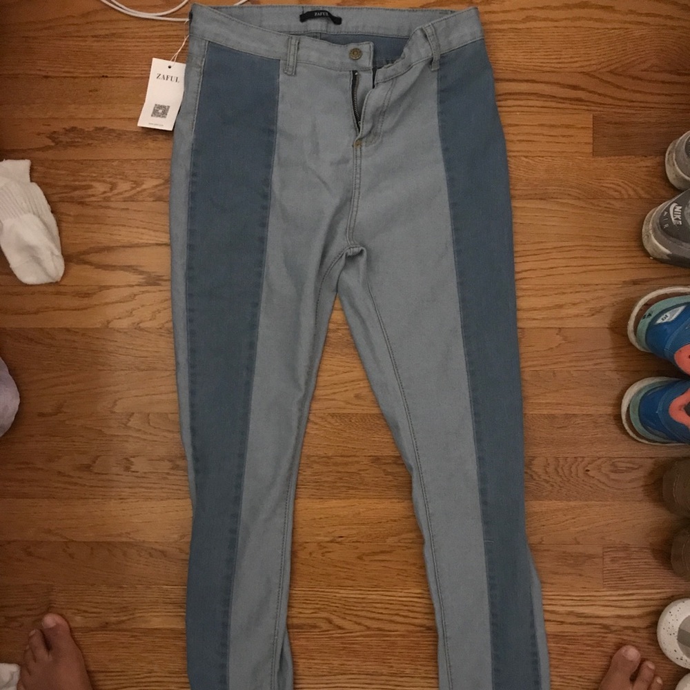 Light and dark washed Jeans